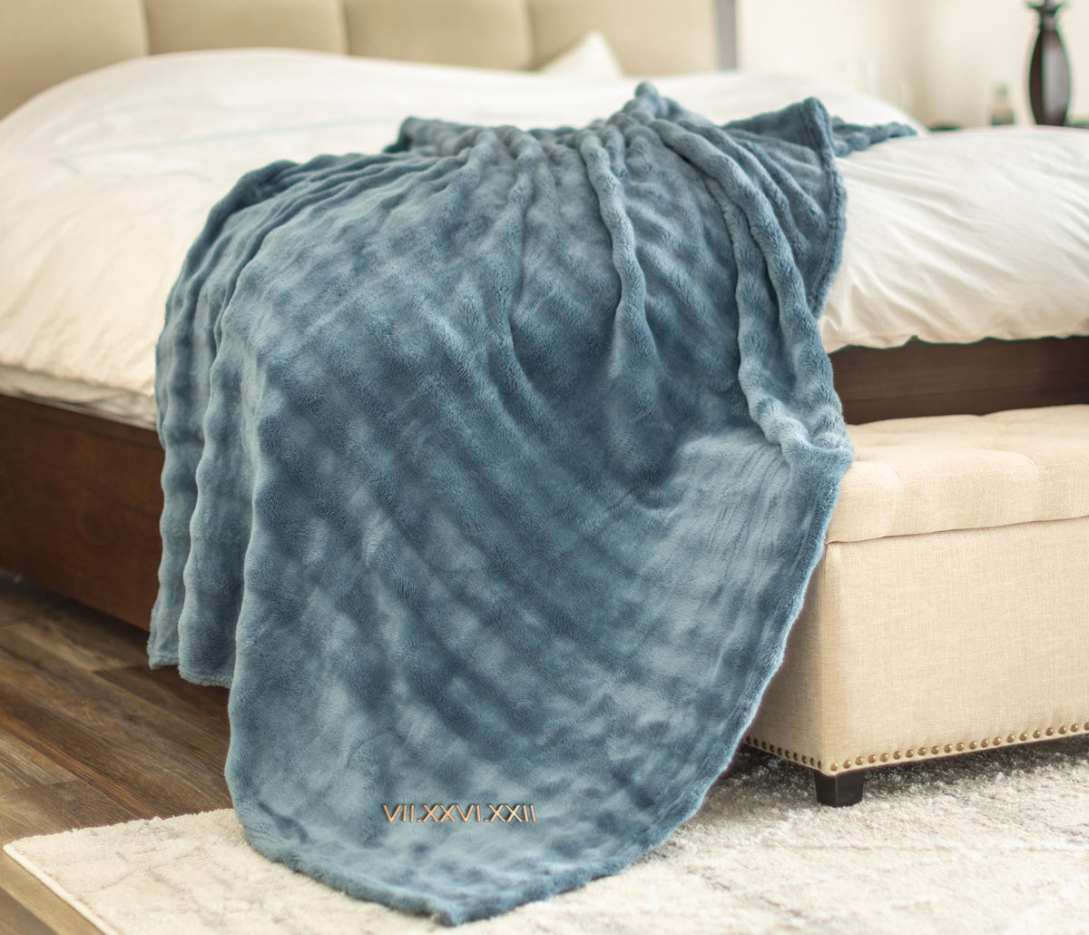 The Daydream Cloud Oversized Ultra-Plush Throw Blanket