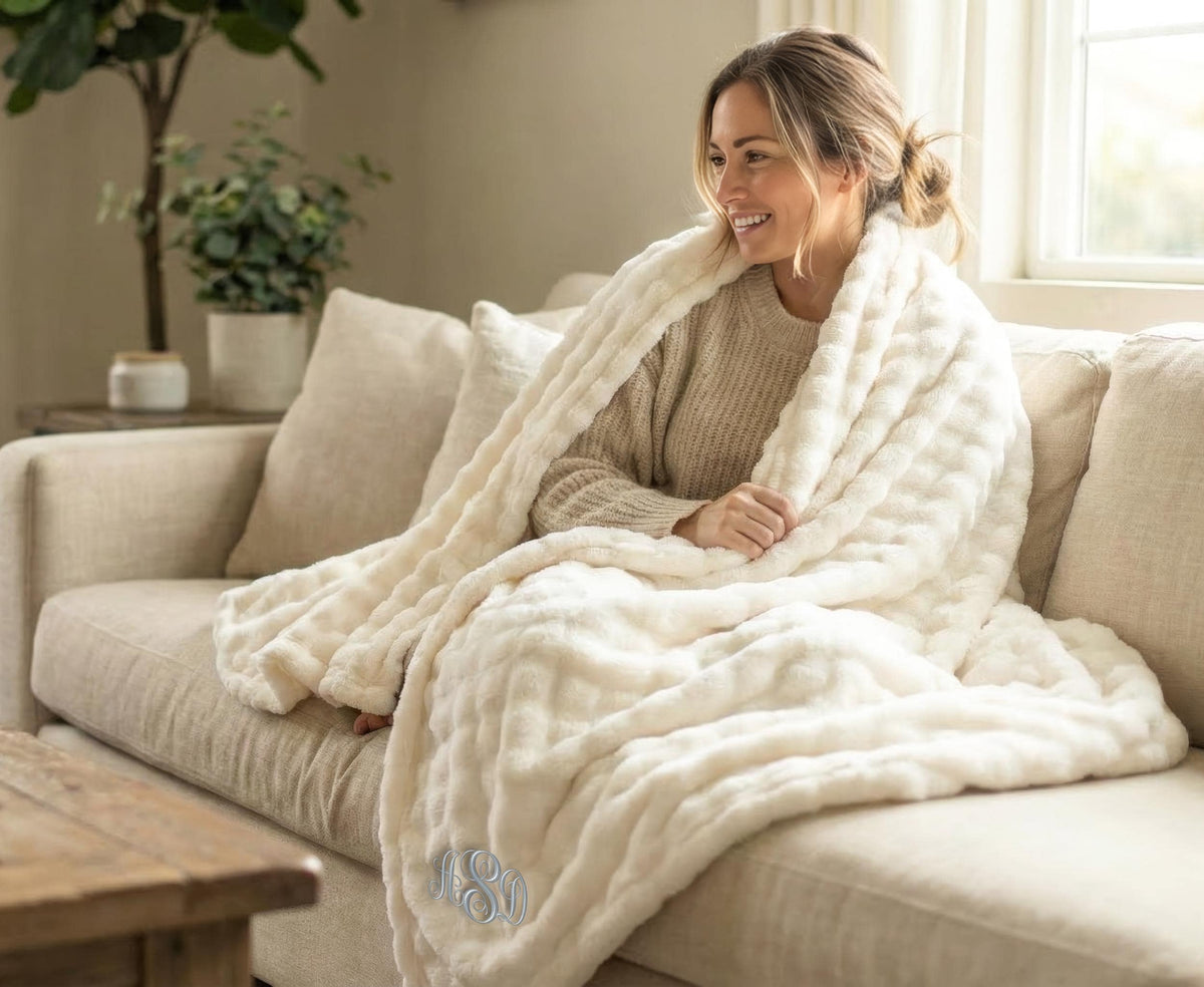 The Daydream Cloud Oversized Ultra-Plush Throw Blanket